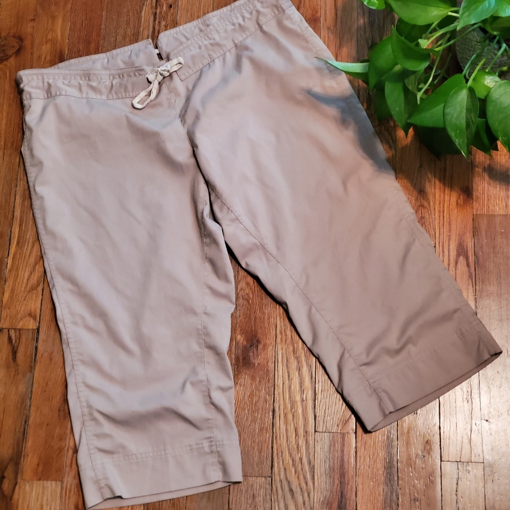 Nike Drawstring Casual Capri Khaki